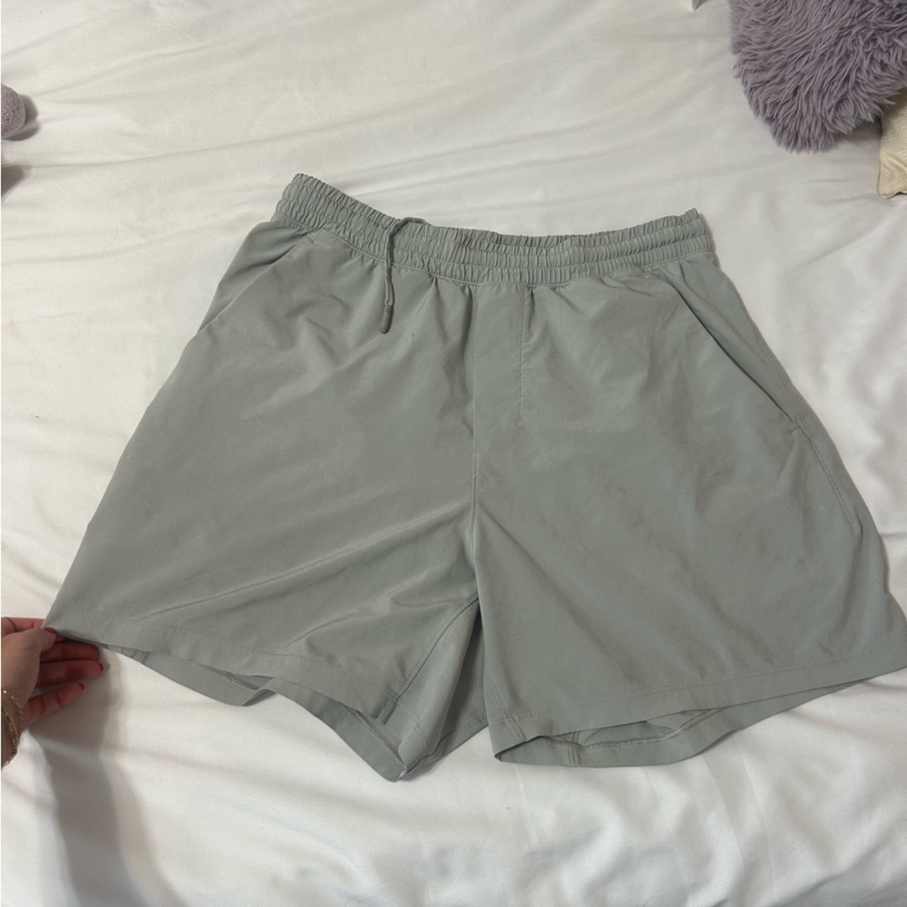 lululemon athletica Men's Gray Athletic Shorts